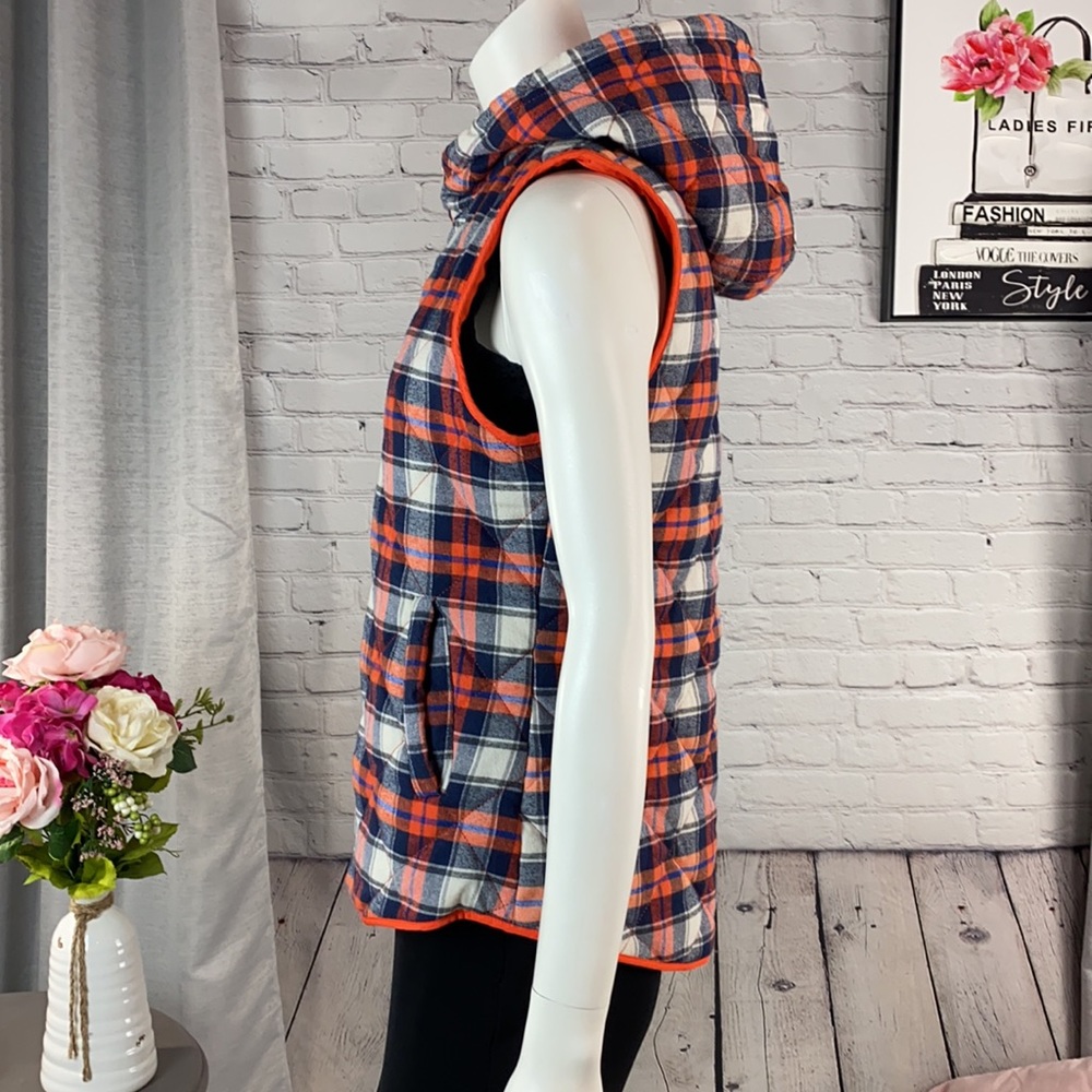 tea n rose Orange Plaid Quilted Vest Size: Medium - Picture 3 of 17